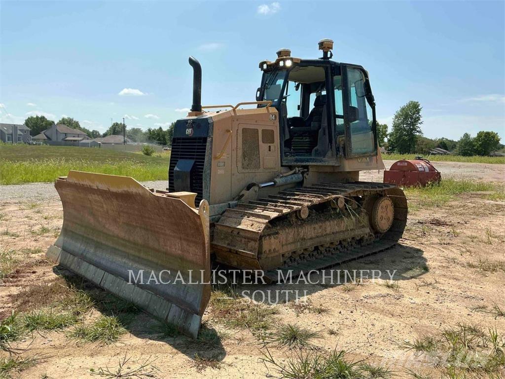 CAT D4 Bulldozer