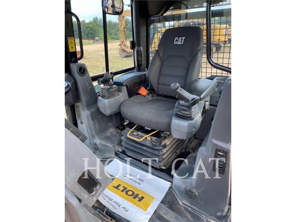 CAT D4 CAB Bulldozer