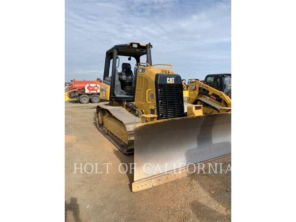 CAT D4K2 Bulldozer