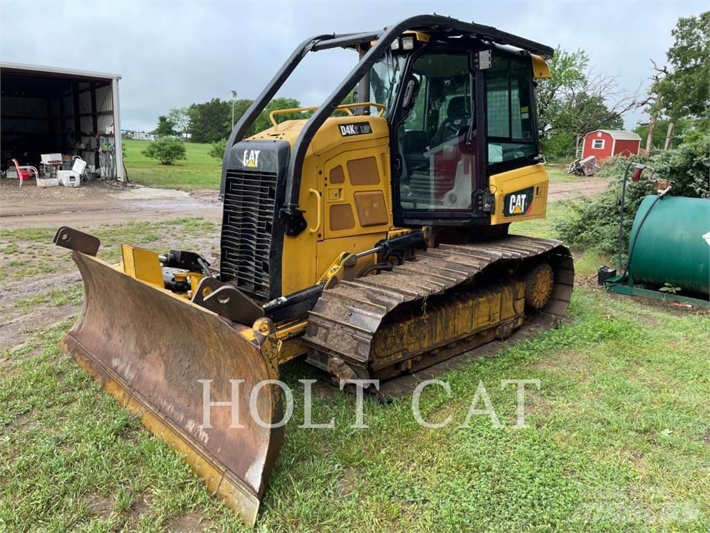 CAT D4K2LGP Bulldozer