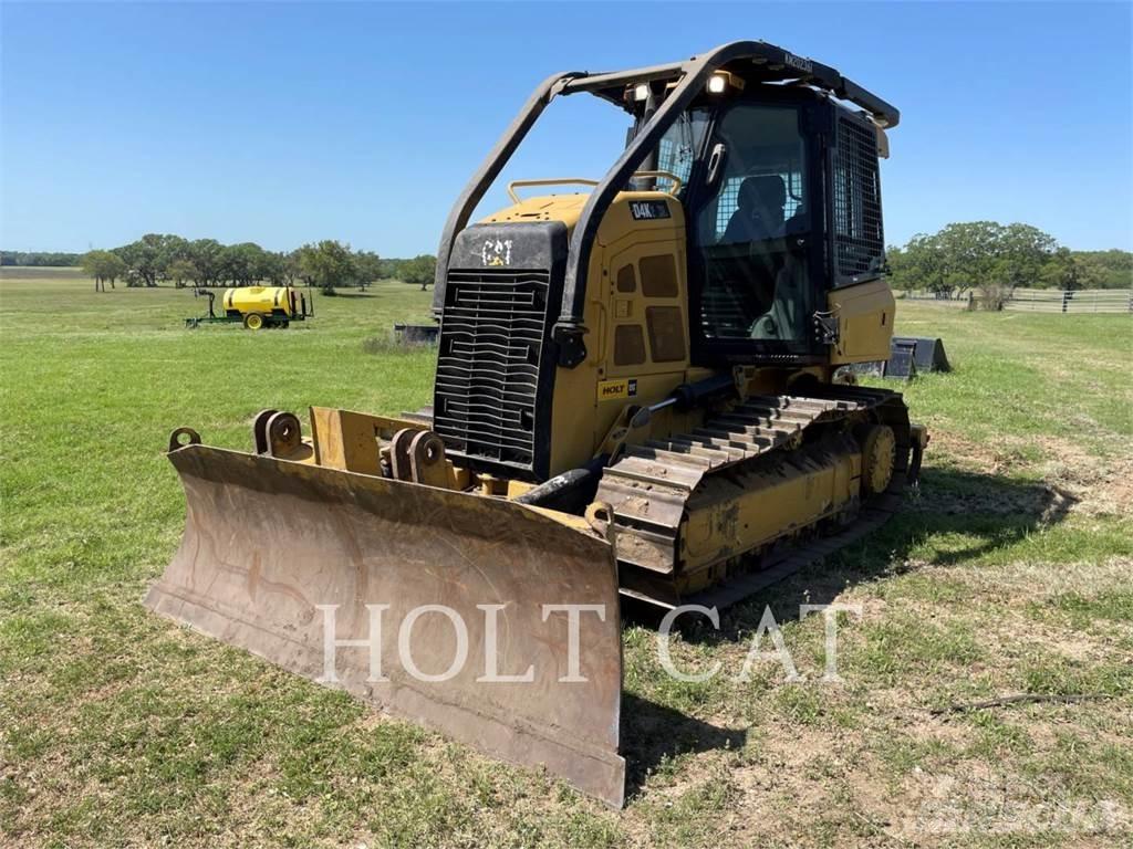CAT D4K2XL Bulldozer