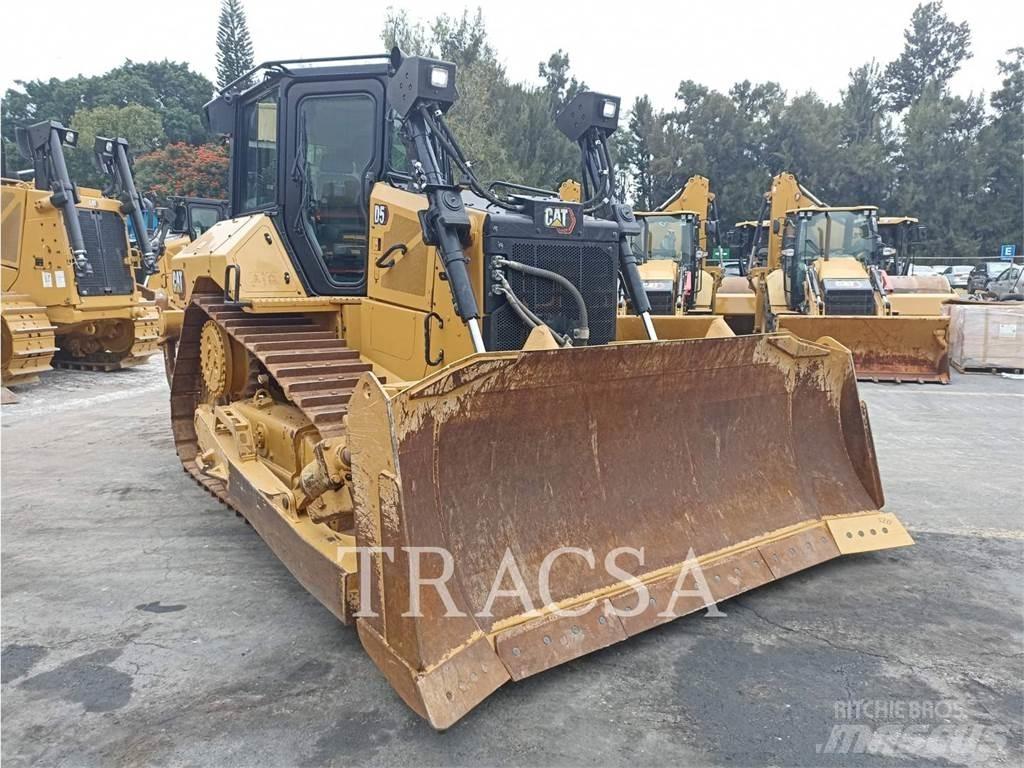 CAT D5 Bulldozer
