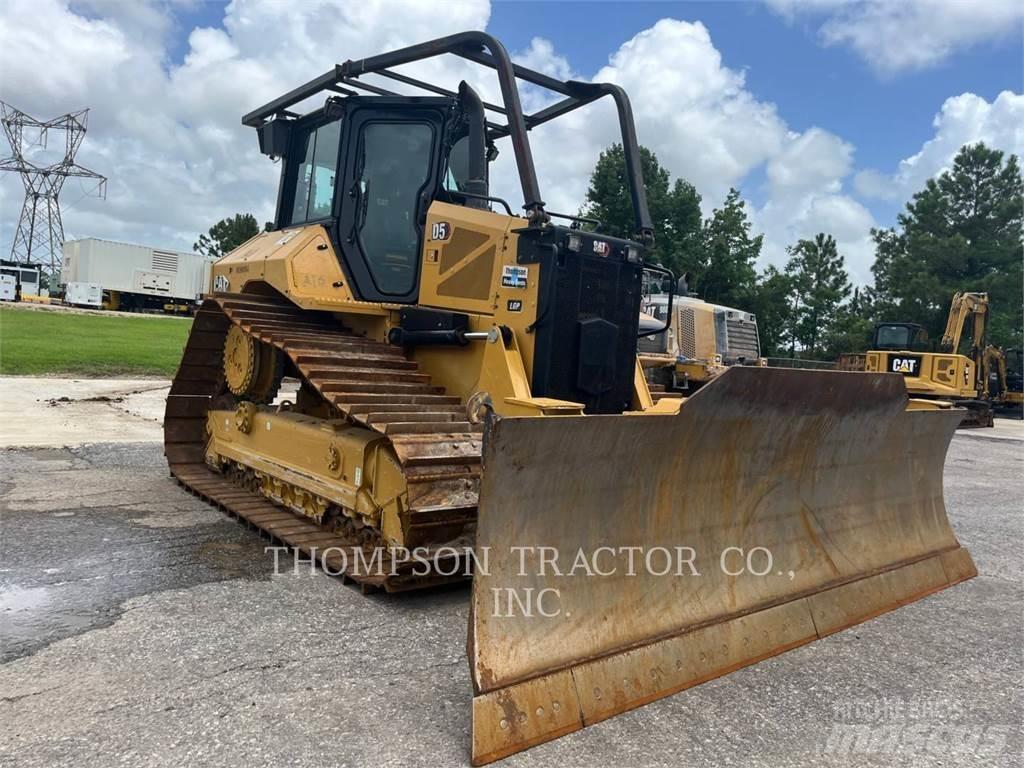 CAT D5 Bulldozer