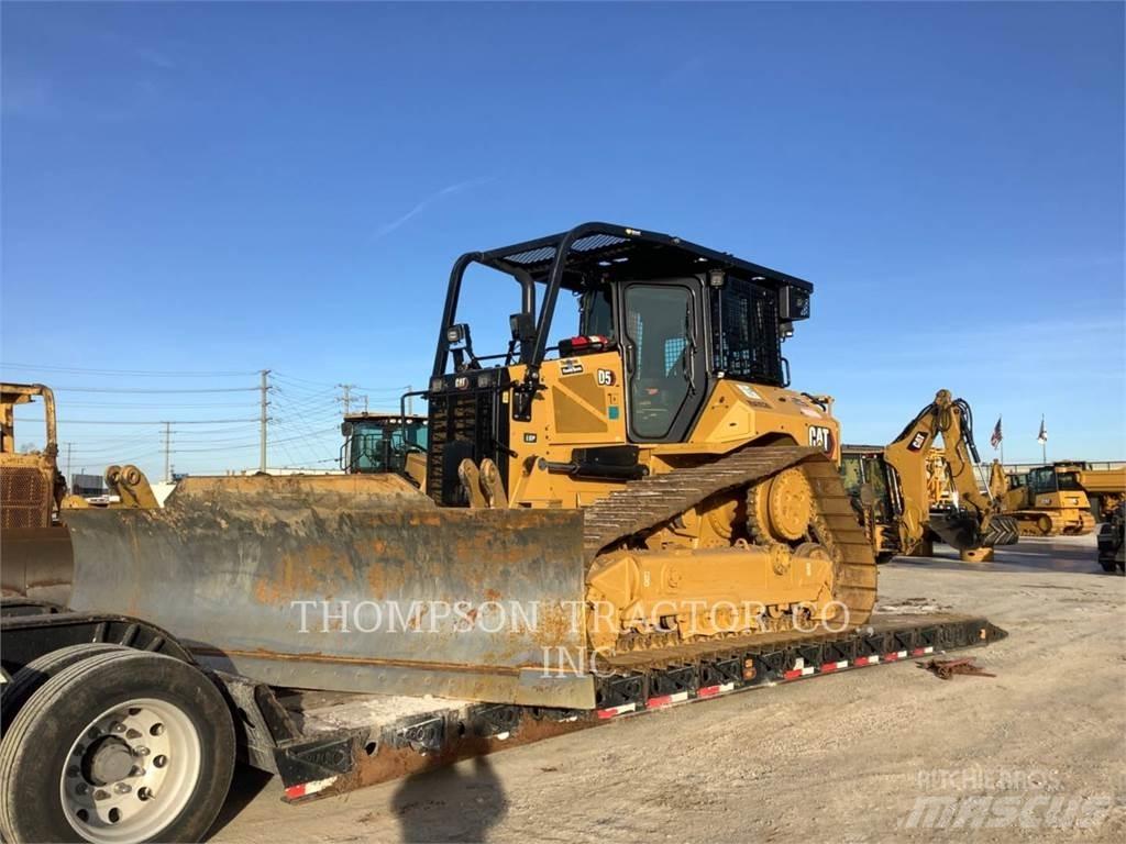 CAT D5 Bulldozer