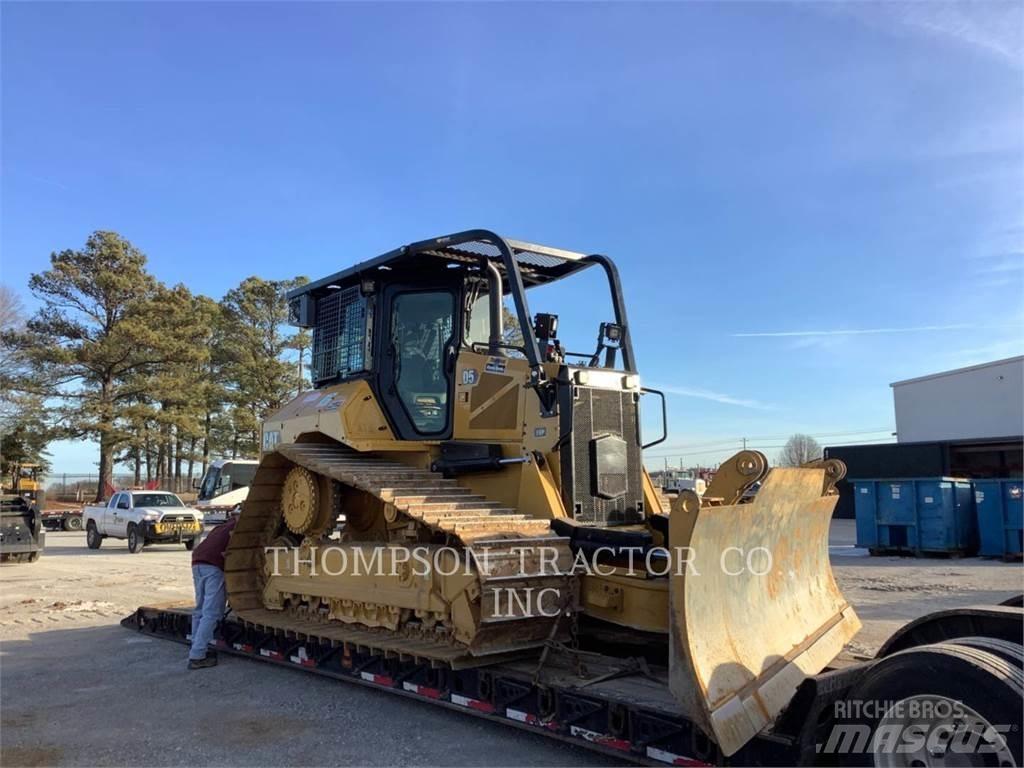 CAT D5 Bulldozer