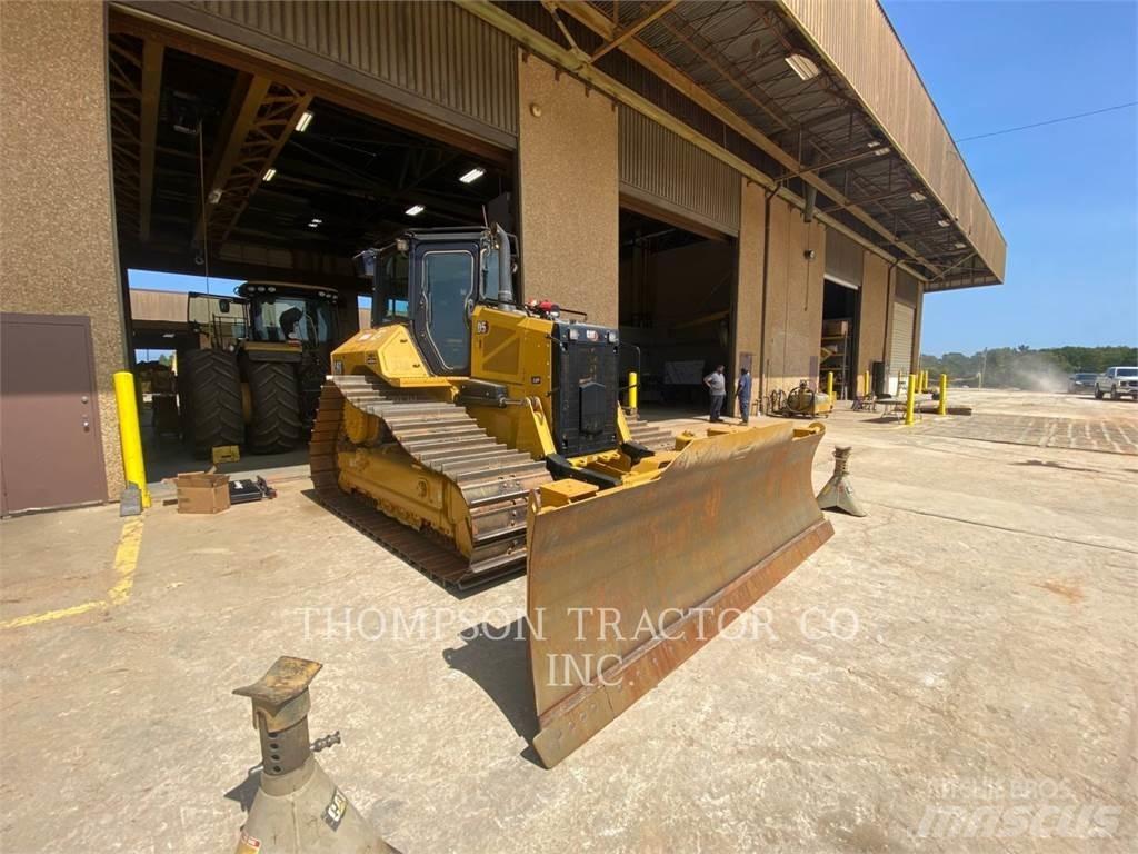 CAT D5 Bulldozer