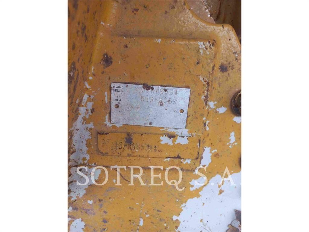 CAT D5 Bulldozer