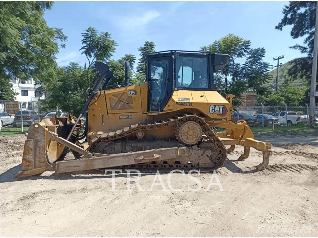CAT D5 Bulldozer