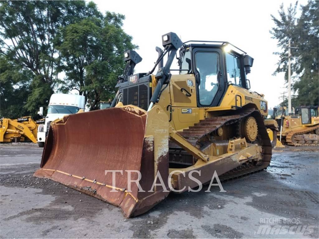 CAT D5 Bulldozer