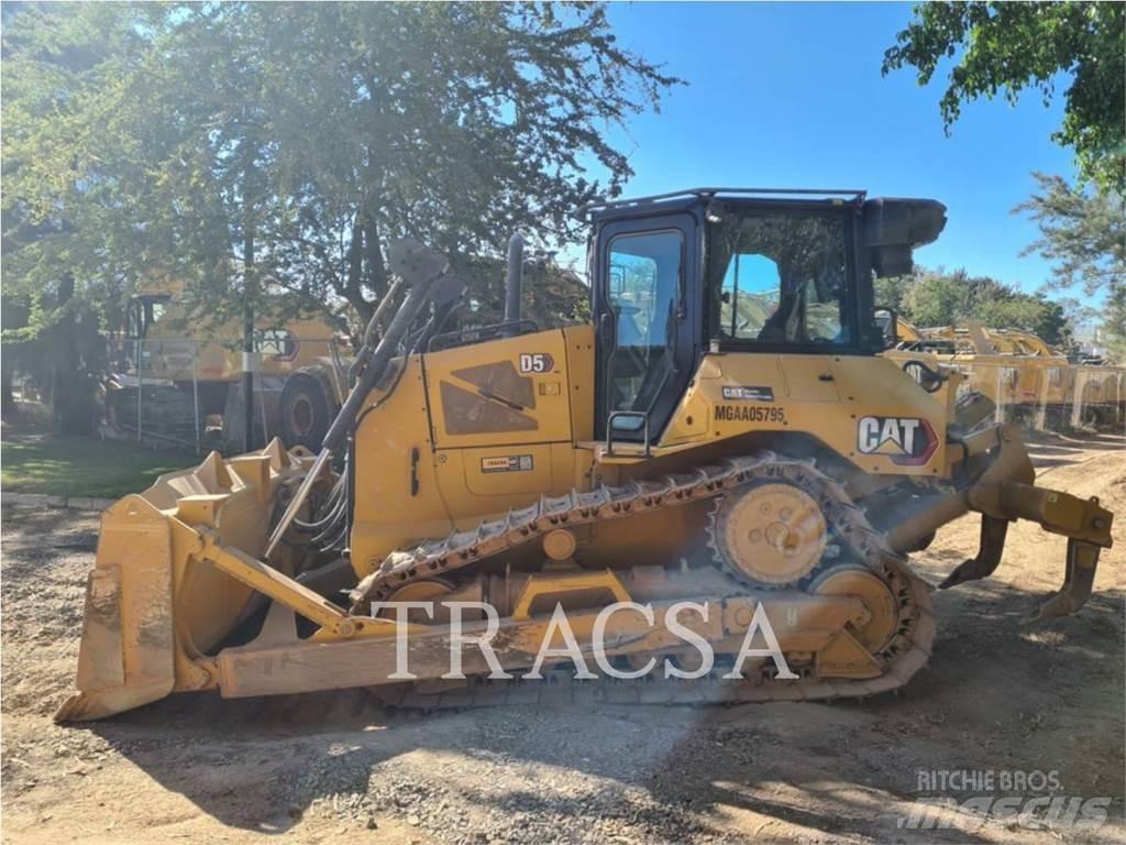 CAT D5 Bulldozer