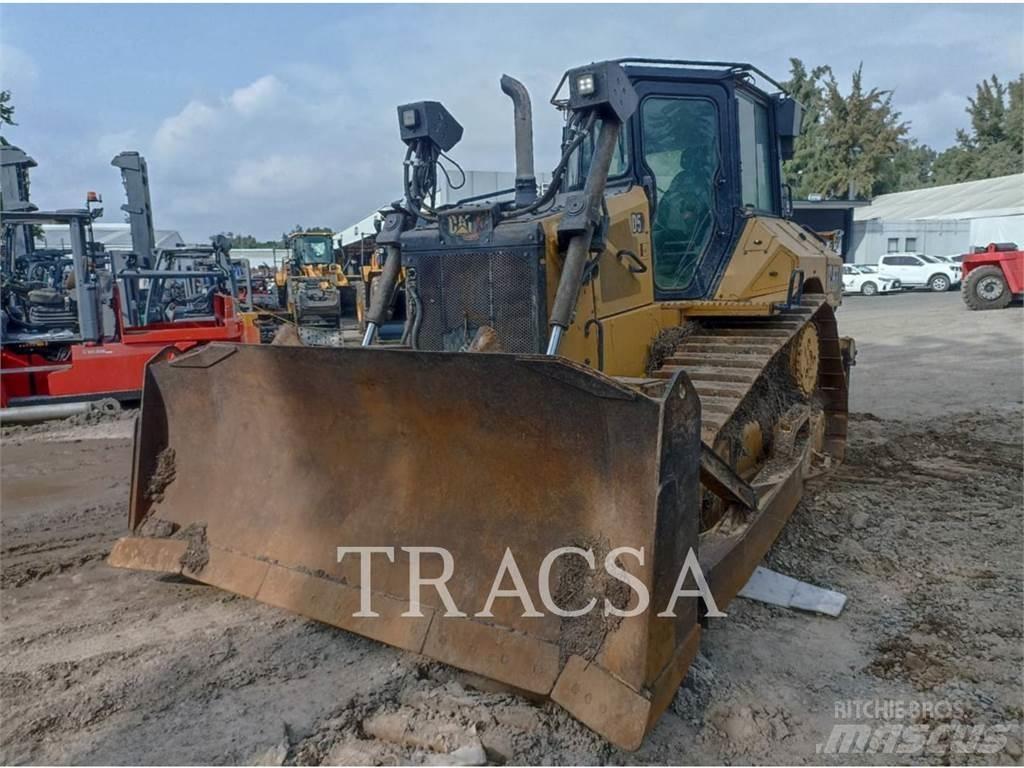 CAT D5 Bulldozer