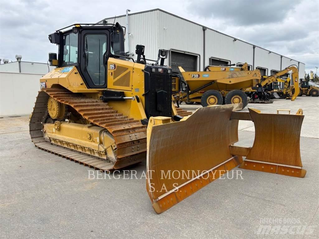 CAT D5 Bulldozer