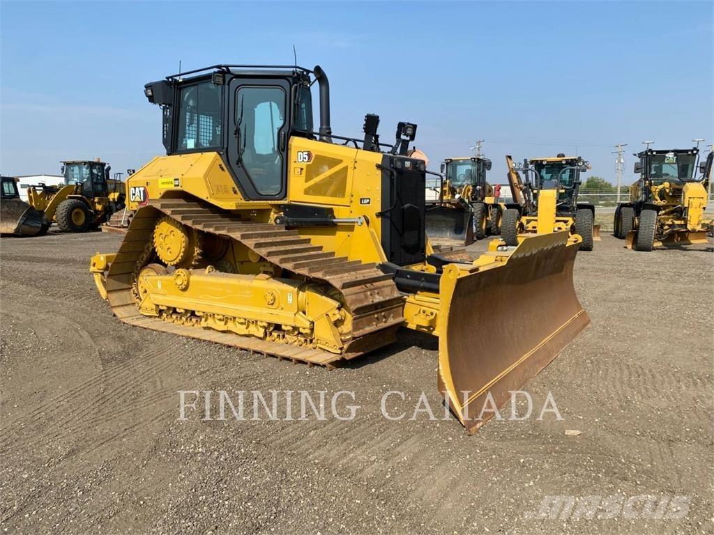 CAT D5 Bulldozer