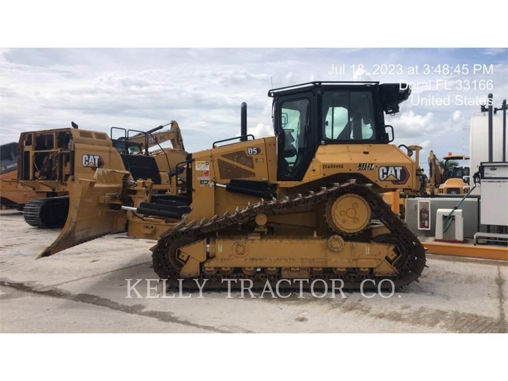 CAT D5 Bulldozer