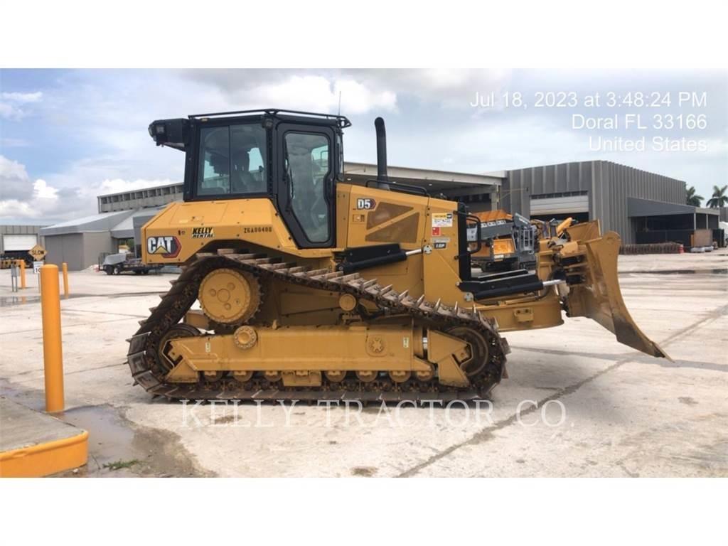 CAT D5 Bulldozer