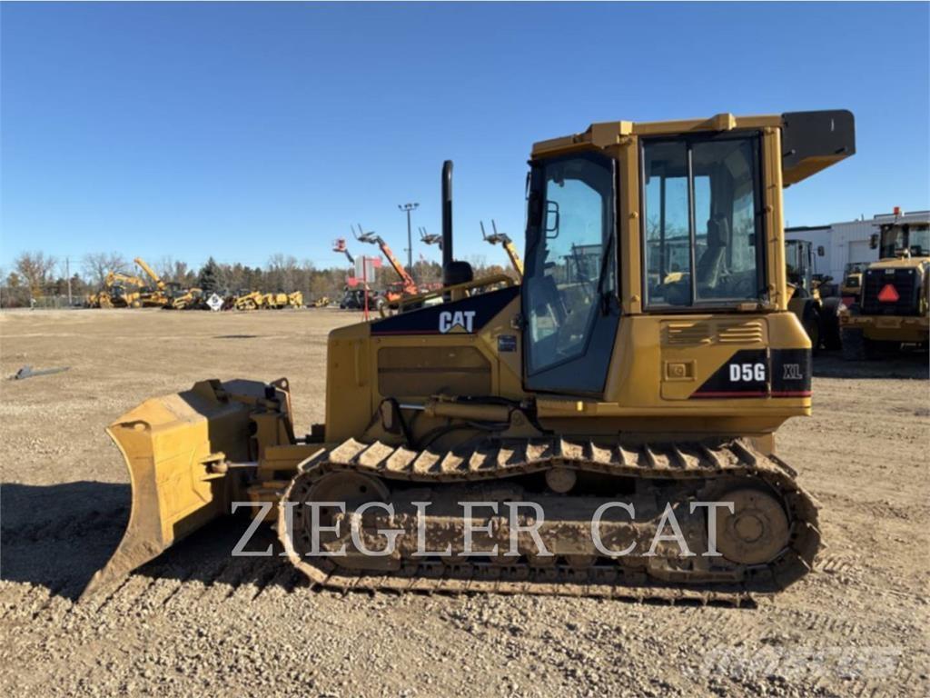 CAT D5G Bulldozer