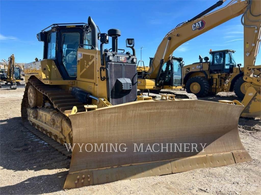CAT D6 Bulldozer