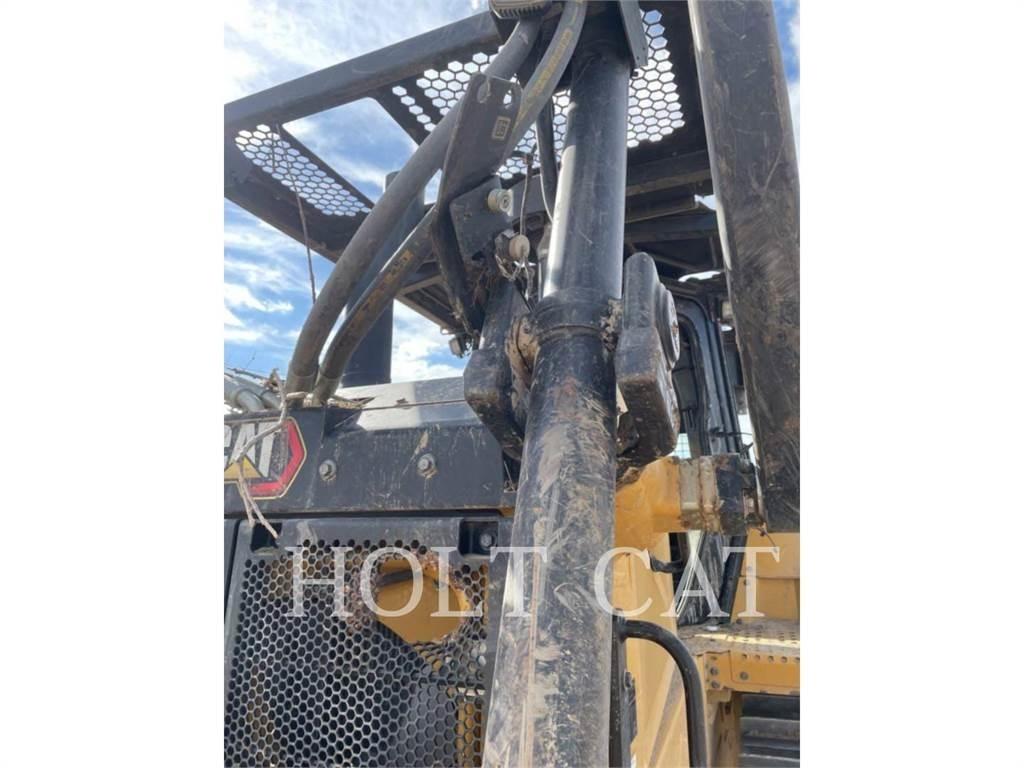 CAT D6 Bulldozer