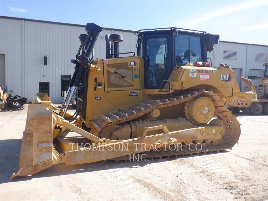 CAT D6 Bulldozer
