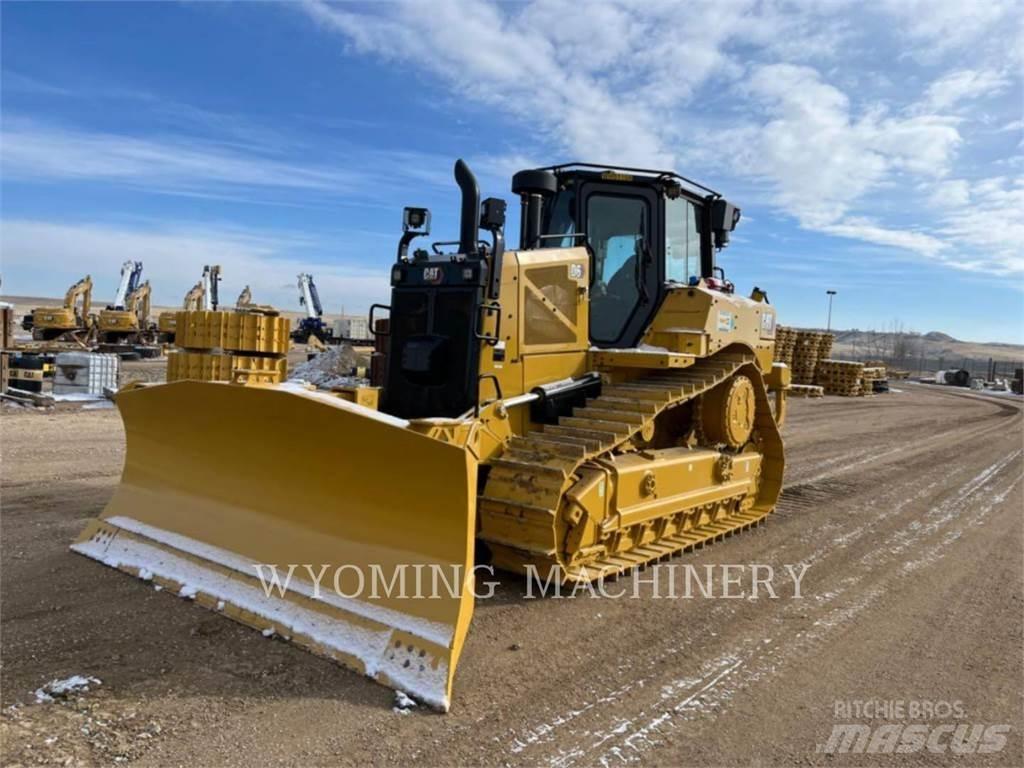 CAT D6 Bulldozer