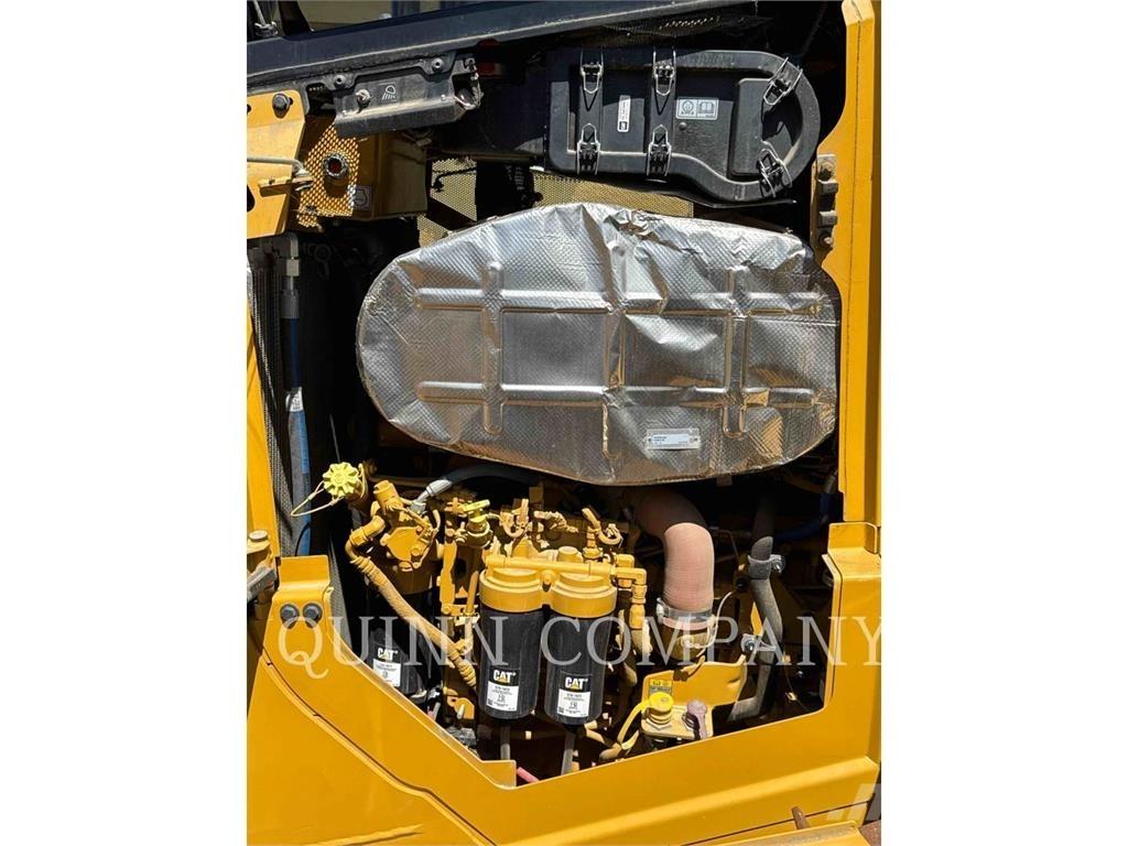 CAT D6 Bulldozer