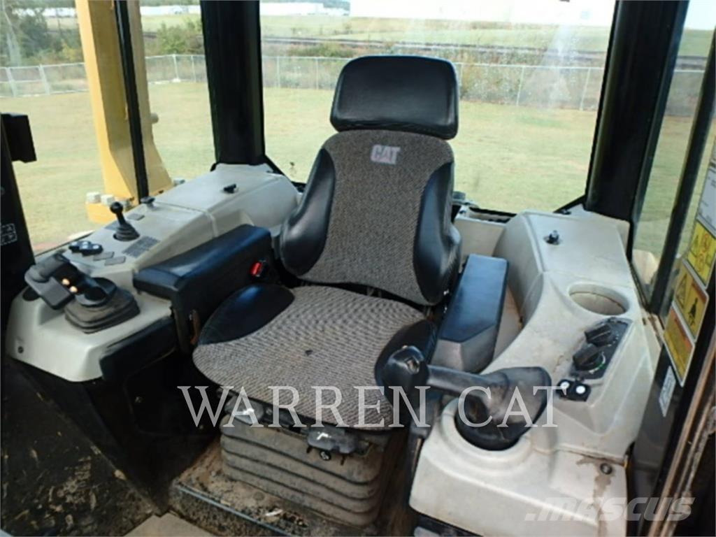 CAT D6N 4XLPAT Bulldozer