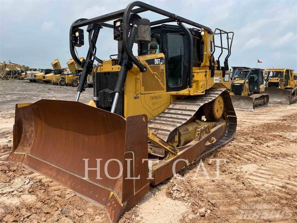 CAT D6T Bulldozer