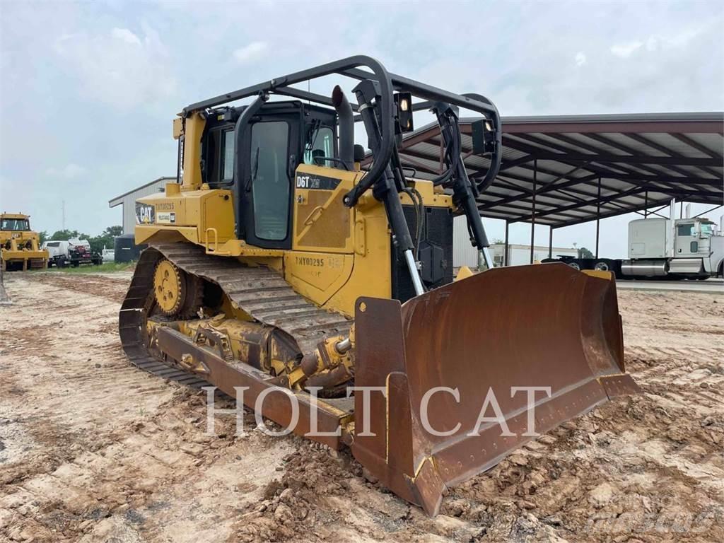 CAT D6T Bulldozer