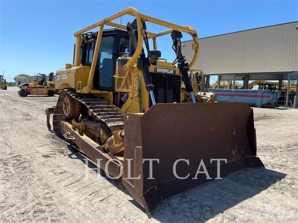 CAT D6T Bulldozer