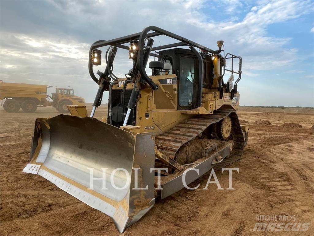 CAT D6T Bulldozer
