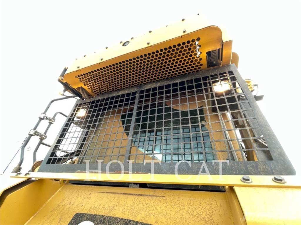 CAT D6T Bulldozer
