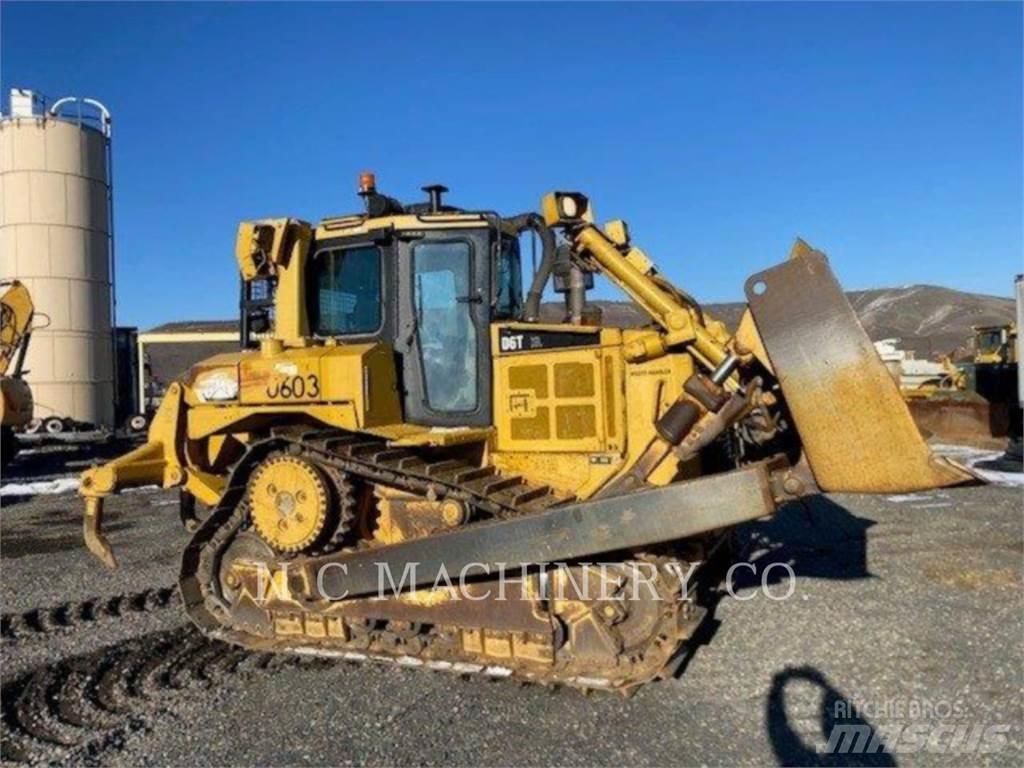 CAT D6T Bulldozer