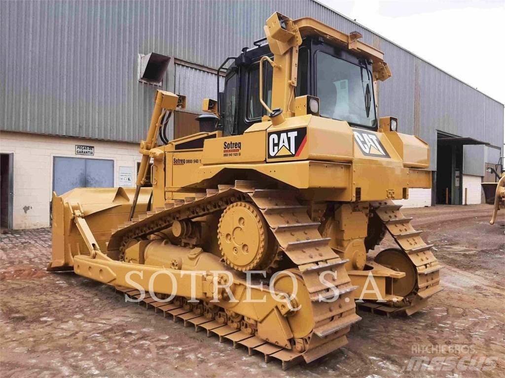 CAT D6T Bulldozer