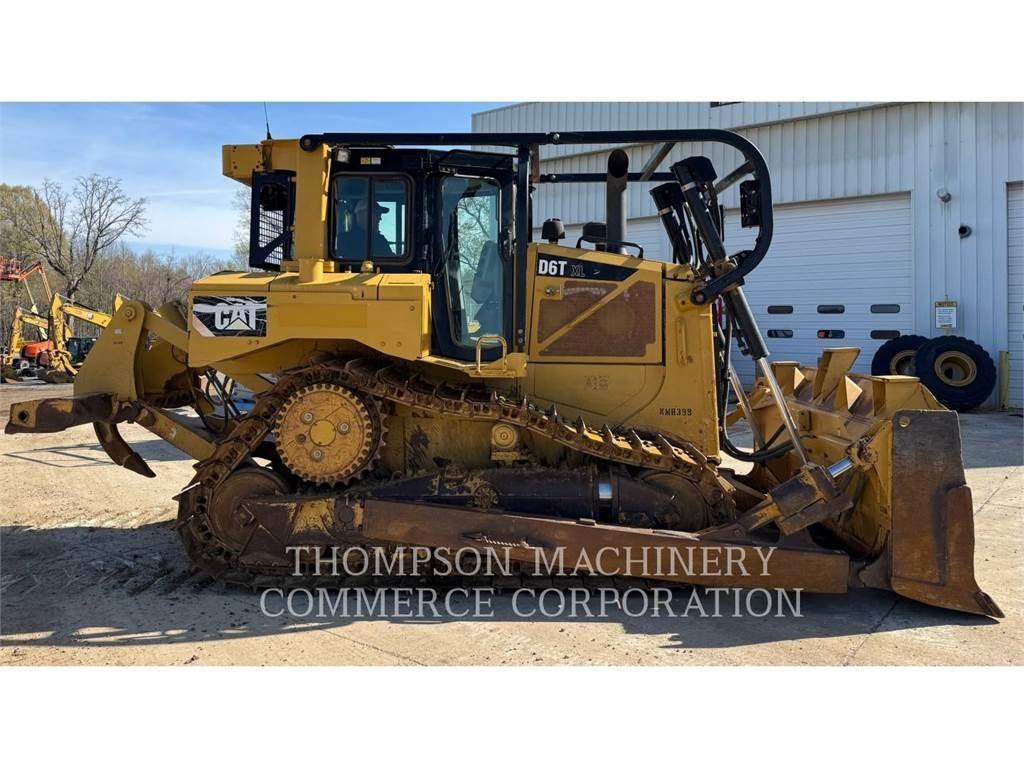 CAT D6T Bulldozer