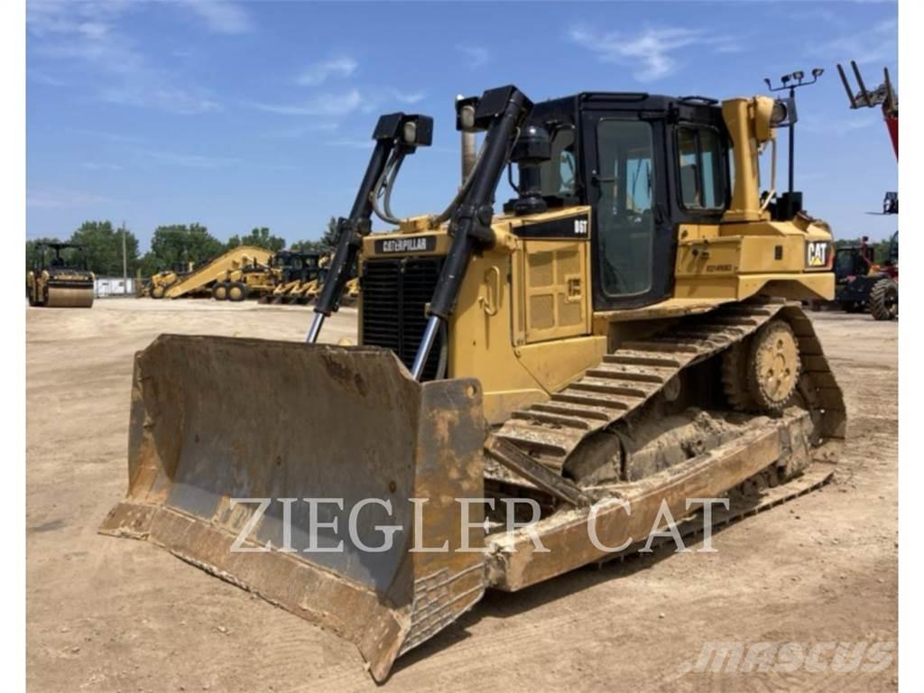 CAT D6T Bulldozer