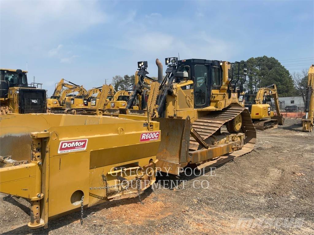 CAT D6T Bulldozer