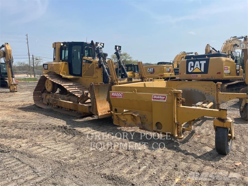 CAT D6T Bulldozer