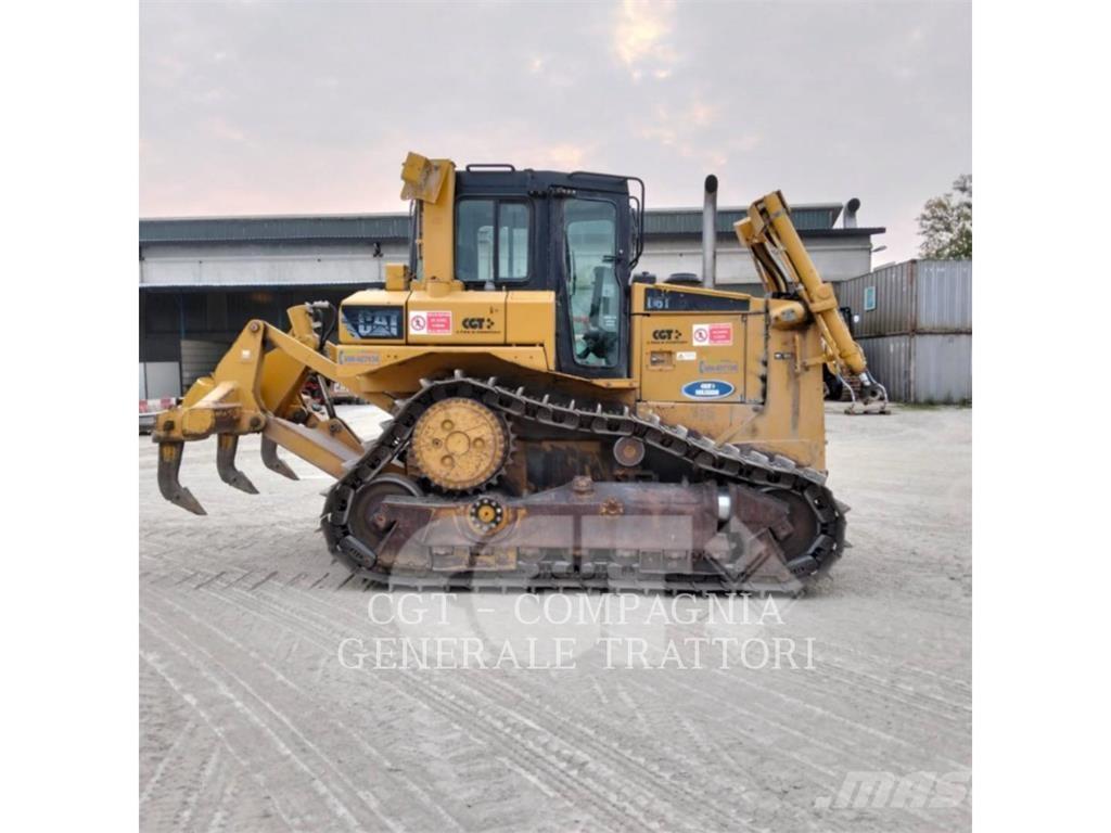 CAT D6T Bulldozer