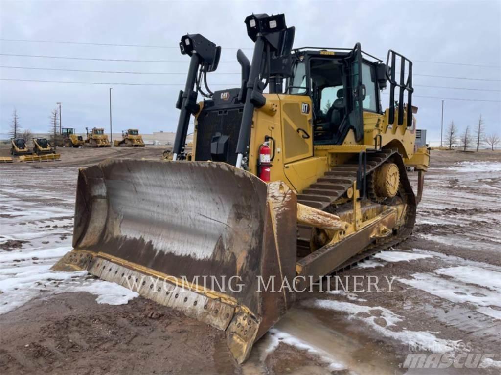 CAT D7 Bulldozer