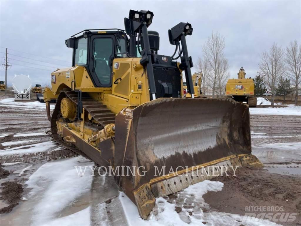CAT D7 Bulldozer