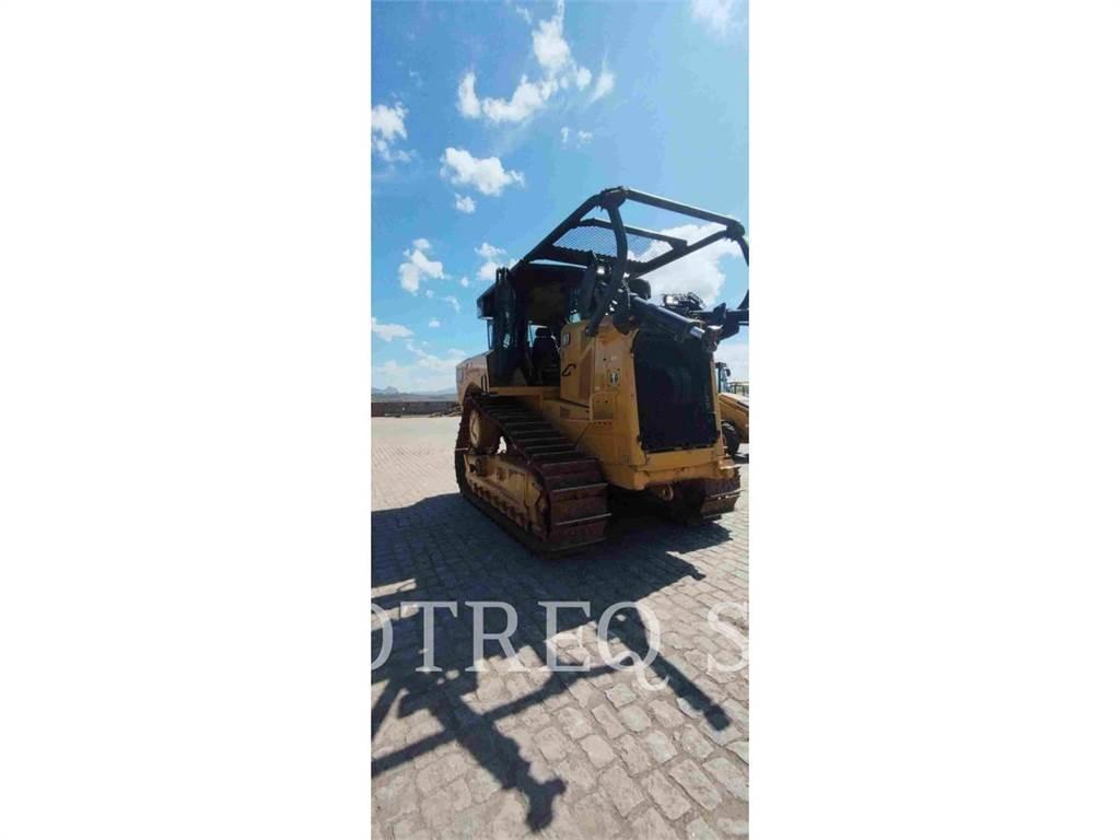 CAT D7 Bulldozer