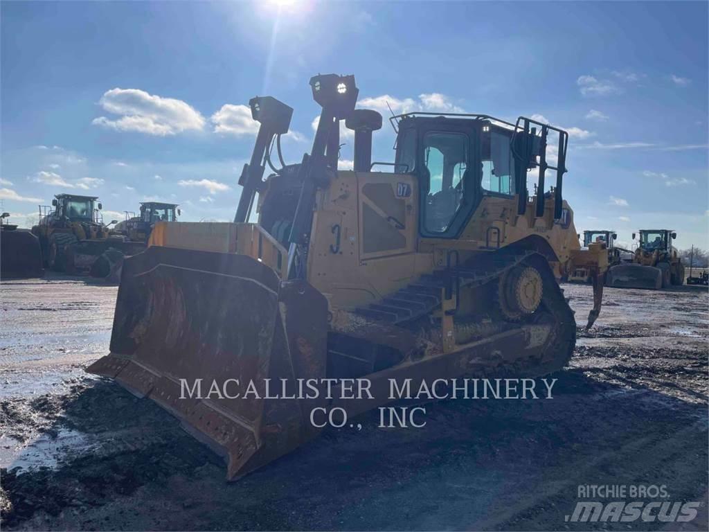 CAT D7 Bulldozer