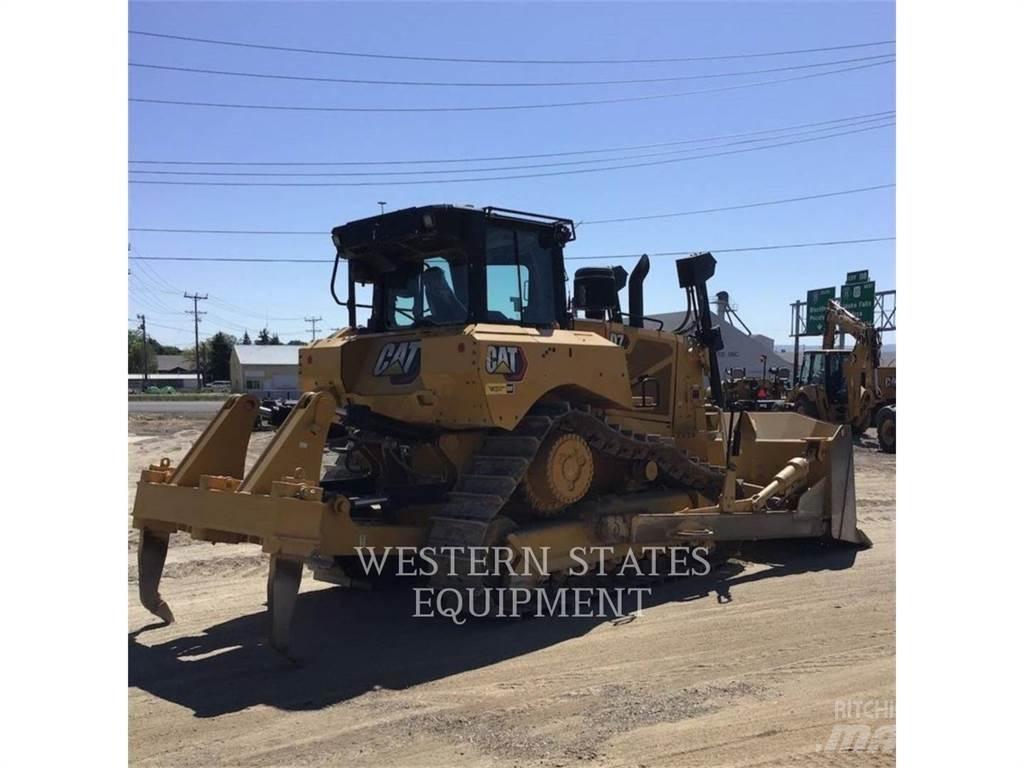 CAT D7 Bulldozer