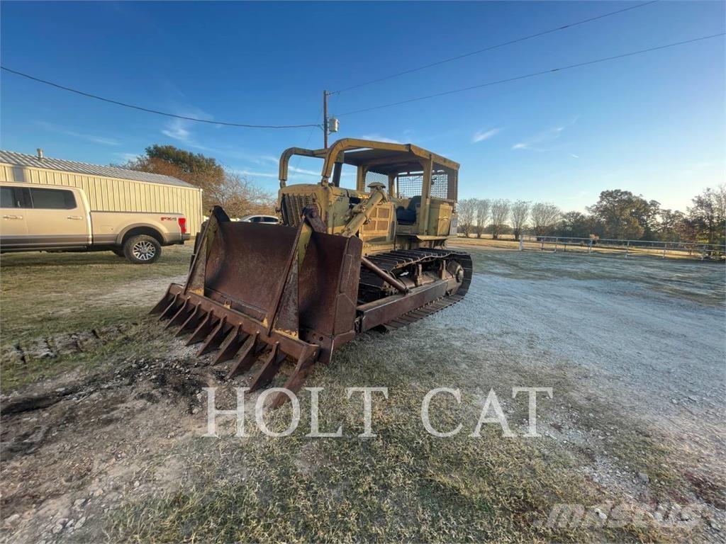 CAT D7 Bulldozer