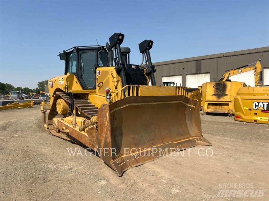 CAT D7 Bulldozer