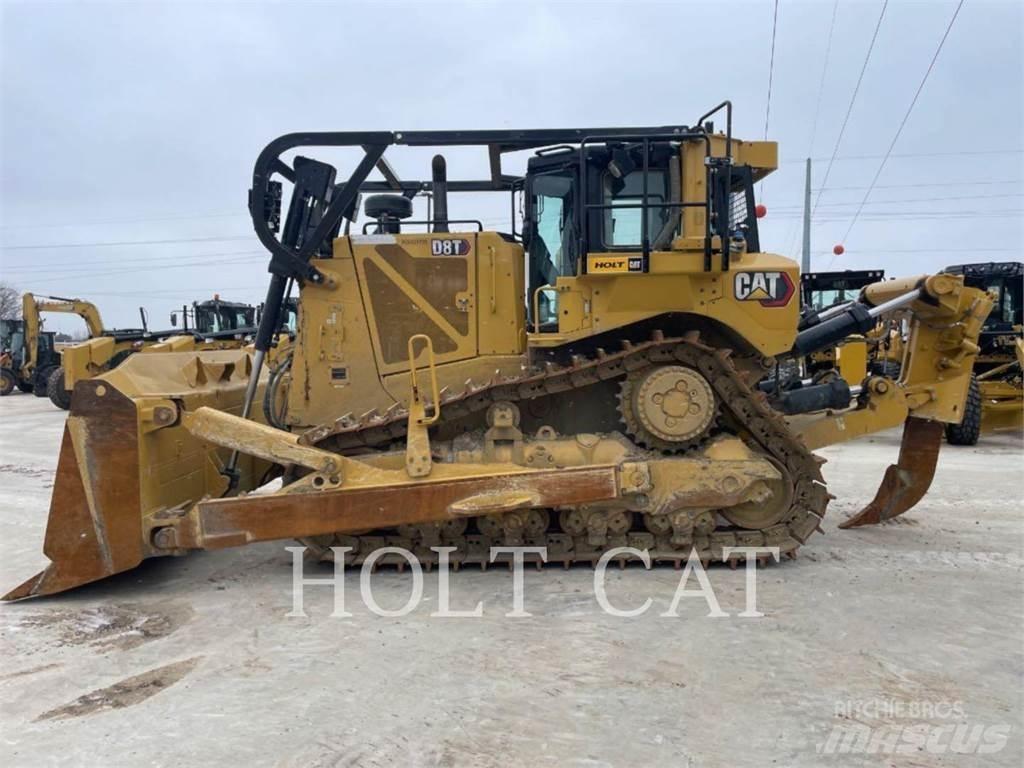 CAT D8 Bulldozer