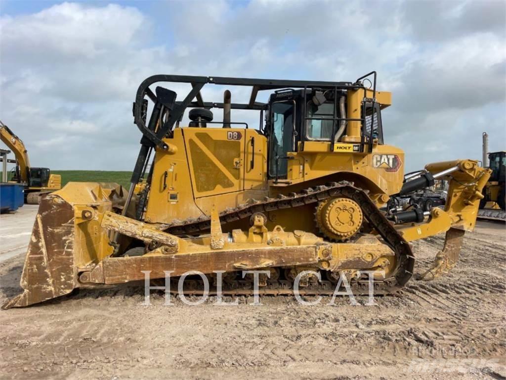 CAT D8 Bulldozer