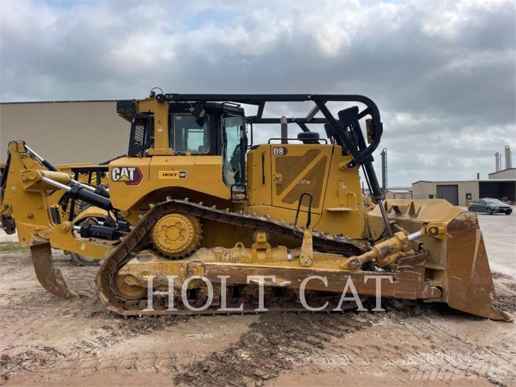 CAT D8 Bulldozer