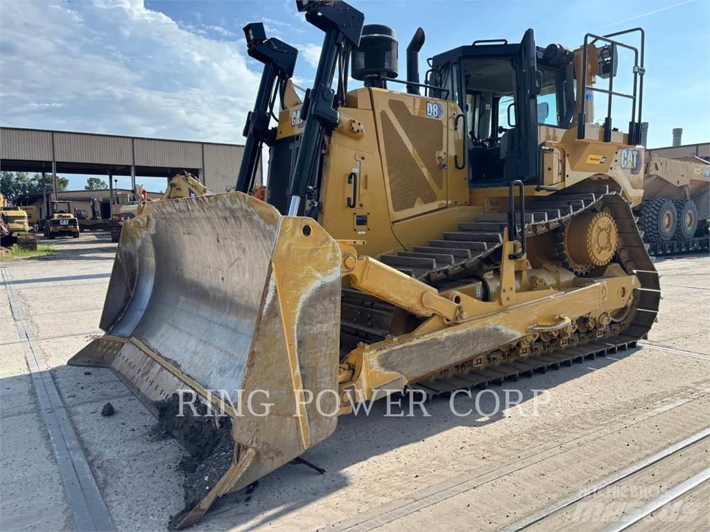 CAT D8 Bulldozer