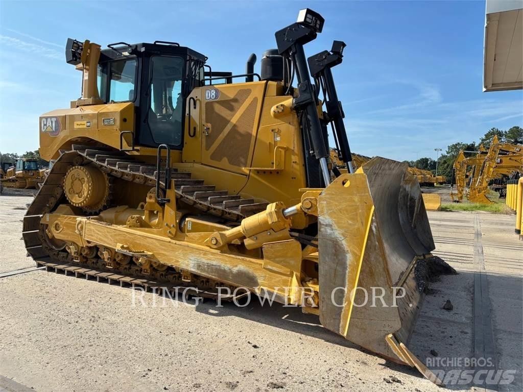 CAT D8 Bulldozer